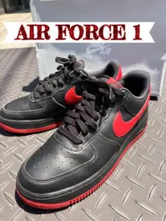 【美品】NIKE AIR FORCE 1 ブレッド　27.5cmのサムネイル