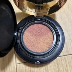 YSL ルクッション ゴールドラッシュ ハイライター - メルカリ