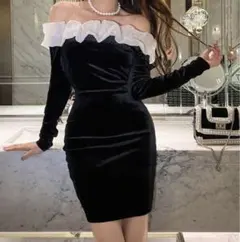 オフショルダードレス