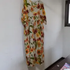 ひまわり柄フレアスリーブロングワンピース