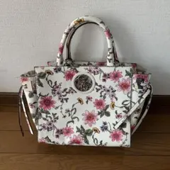 GUESS ハンドバッグ 花柄 ホワイトのサムネイル