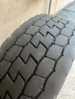 245/70R19.5 136/134J ダンロップ SP688 大型トラック用 - メルカリ