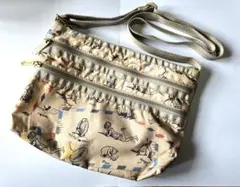 LeSportsacショルダーバッグ　くまのプーさん