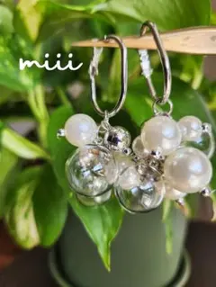 突然SALE❣️大人気✨じゃらじゃらガラスドーム●ポストピアス U字 フープのサムネイル