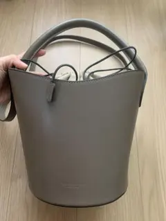 PELLETTERIA VENETA ペレッテリアベネタ バケツバッグのサムネイル