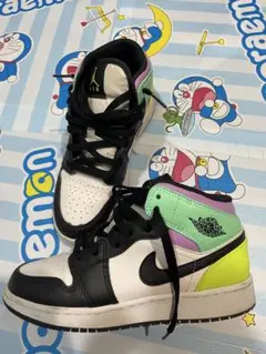 Air Jordan ハイカットスニーカー 白/黒/緑/紫