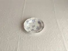 * antique plate ❀ 濃淡が美しい ボタニカル柄 プレート(a)のサムネイル