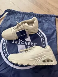 SKECHERS Ultra Go Air クリーム色 スニーカー