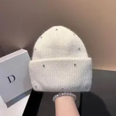 ビーズ付きホワイトニット帽