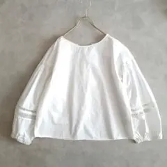 MARILYN MOON 後ろ姿も可愛い　お袖ふんわりプルオーバーブラウス