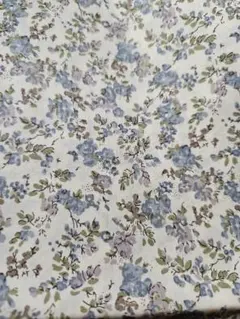 ムーンモス　LIBERTY　リバティ　生地　はぎれ