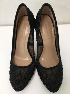 BCBGビーズパンプス【美品】のサムネイル