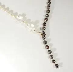 本真珠（淡水パール）、貝パーツ（白蝶）のYネックレス（天然石、マザーオブパール）