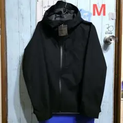 ユニクロ ブロックテックパーカ 3Dカット ブラック m