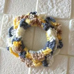 かぎ針編みフリルシュシュ