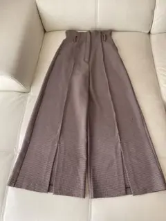 ムルーアパンツ