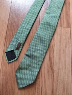 【高級】HERMES ネクタイ グリーン H柄 シルク100% フランス製のサムネイル