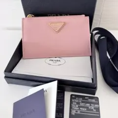 PRADA 未使用 直営店購入 サフィアーノトライアングル カードケース