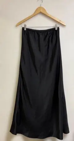 新品】ノーリーズ マーメイド マキシ丈スカート 美シルエット 脚長 黒