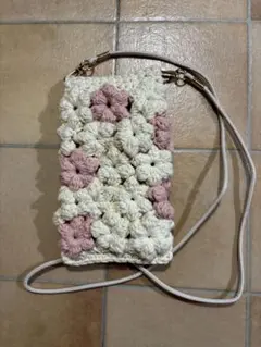 フラワーモチーフ ショルダーバッグ　ハンドメイド