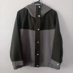 ダークグレー マウンテンパーカー　LL
