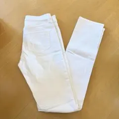 ユニクロS 23インチ 白デニム、ストレート