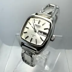 Item thumbnail for item 38fb0eeb-f3cb-4a61-b4f6-e8fd31426a7f