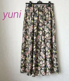 yuni 花柄 フレアスカート ロング丈　麻　フラワープリント　さらさらのサムネイル