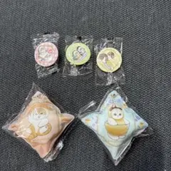 くら寿司 × mofusand 第2弾クッションチャーム 2個と缶バッジのセット