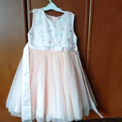 刺繍入りピンクドレス 130cm