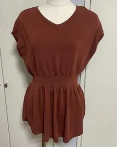 【送料込】INGNIイングVネックペプラムニットブラウン色