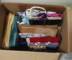 【エコメルカリ便設定のみ購入可】紙袋・ショッパーまとめ売り　有名ブランドあり