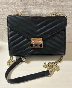 【値下げ中】GUESS ブラック ショルダーバッグ