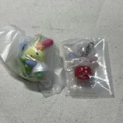 よつばのクローバーマスコット　いちごめじるしアクセサリー ウサハナ