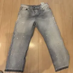 ZARA ペイント加工 デニムパンツ グレー EUR44のサムネイル