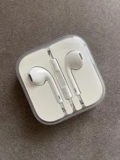 Apple EarPods ホワイト ケース付き