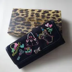 Think Bee! シンクビー 長財布 刺繍 ビジュー/ハンドメイドキーホルダ 