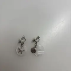 星型と貝殻のチャーム付きイヤリング
