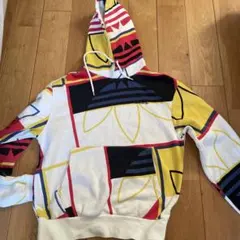 アディダス　オリジナル　パーカー