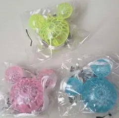 ミッキーマウス型 光るペンダント　3個セット