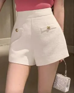 ホワイトツイード風ショートパンツ