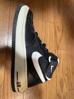 NIKE AIR FORCE 1 MID ブラック/ホワイトのサムネイル
