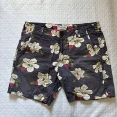 Pepe Jeans 花柄ショートパンツのサムネイル