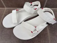 Teva テバ スポーツサンダル 白 ホワイト 赤 レッド