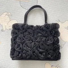 ブラックフォーマルバッグ 花モチーフ　バラ　黒　ハンドバッグ