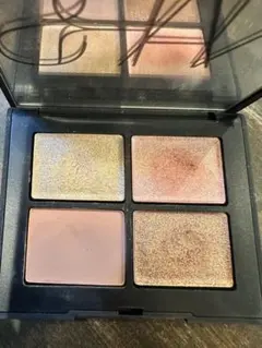 NARS アイシャドウパレット　01801のサムネイル