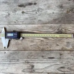 ②Mitutoyo クーラントプルーフデジタルノギス 0〜300㎜ - メルカリ