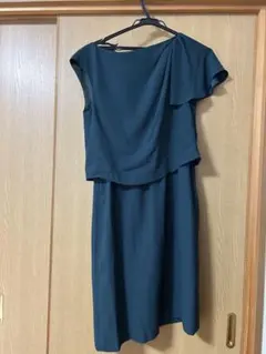 ダークグリーン オフショルダー パーティードレス