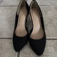 ブラック ポインテッドトゥ ハイヒール M