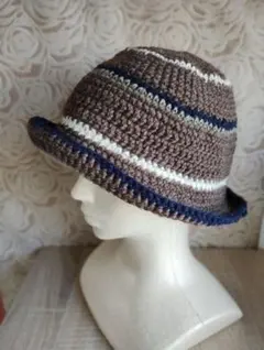 かぎ針編みのバケットハット